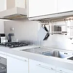 Magenta Navona Design Διαμέρισμα