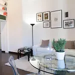 Magenta Navona Design Διαμέρισμα *