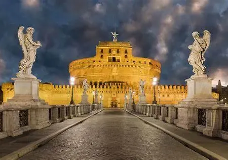 Magenta Navona Design *